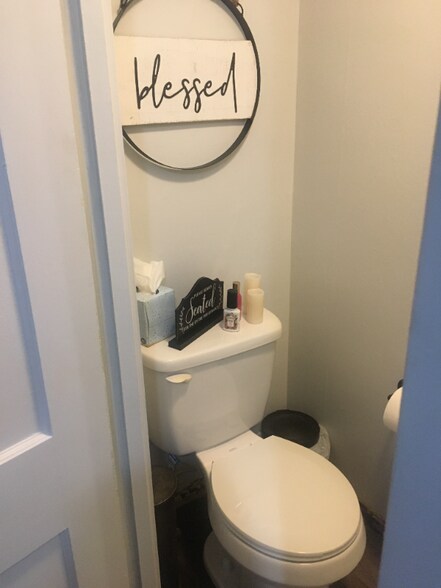 Building Photo - 4950 Elm St