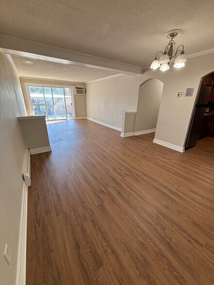 Building Photo - 3 Silvestri Cir