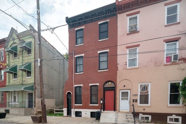 Building Photo - 1720 N Marshall St