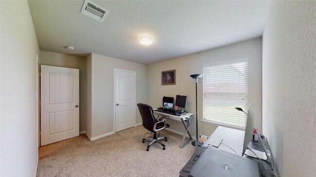 Building Photo - 29611 Nossers Ct
