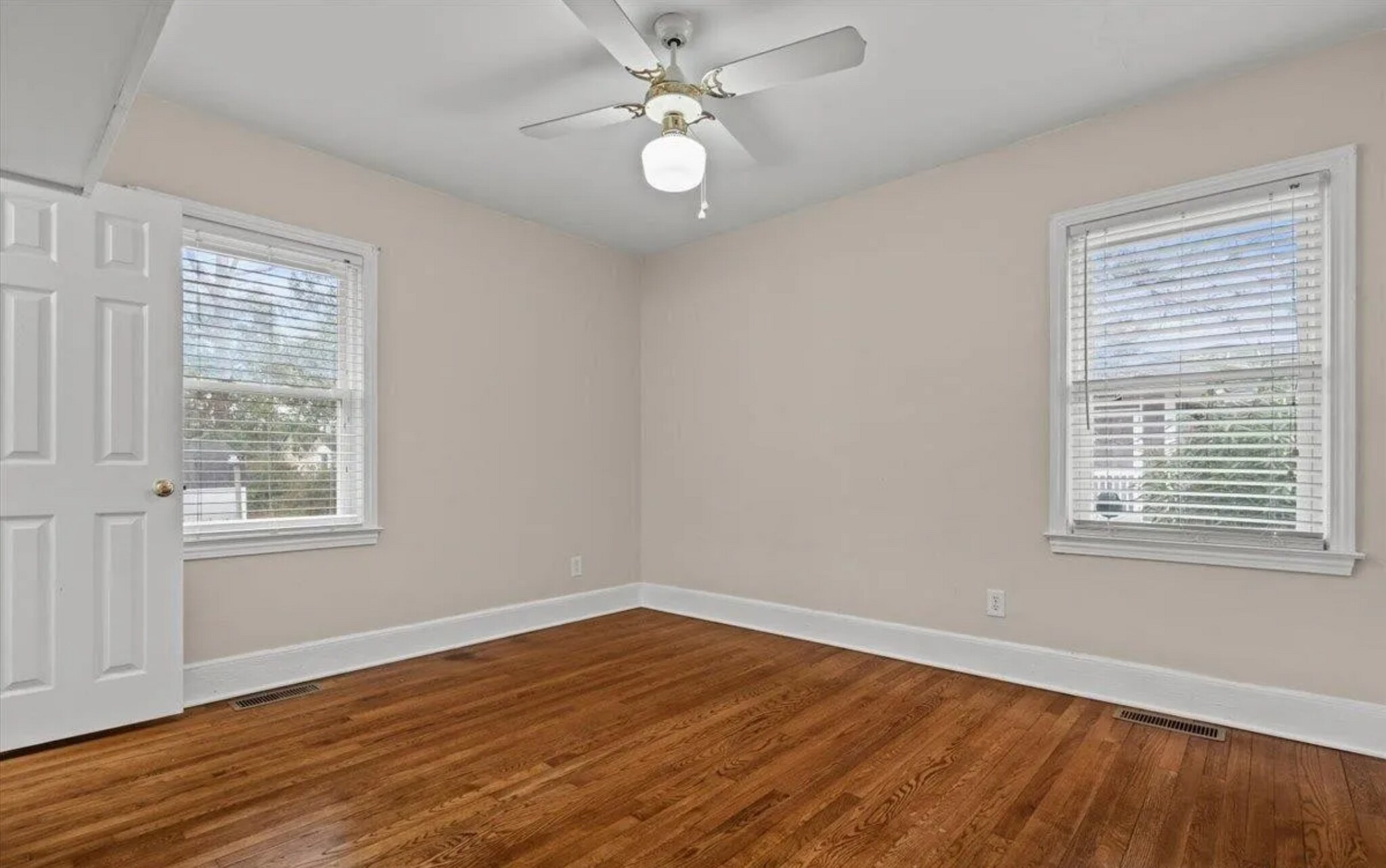 Bedroom - 1202 State Rd S-21-1470