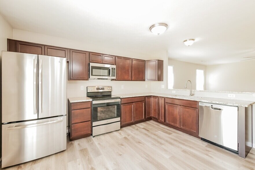 Building Photo - 6439 Emerald Springs Dr