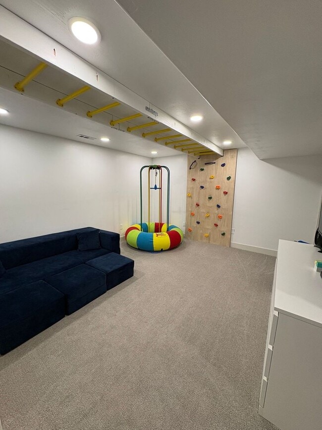 Building Photo - 1754 N Blaze Ln