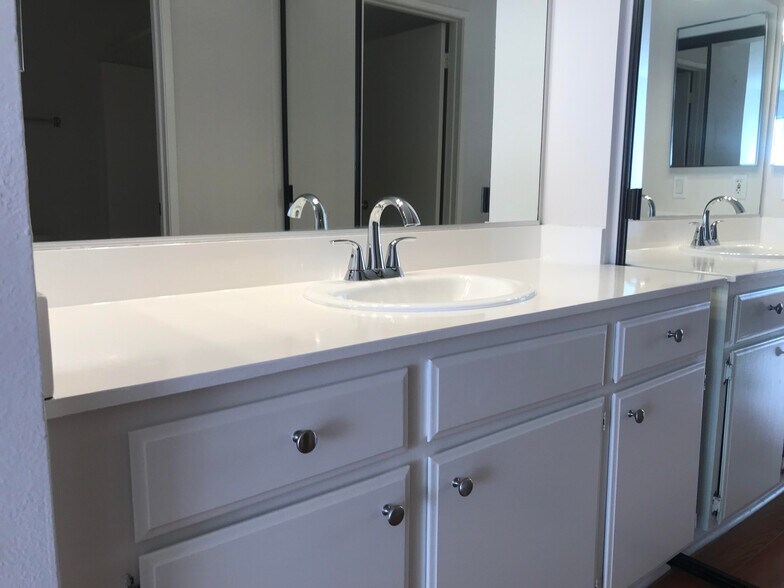 Building Photo - 12283 Carmel Vista Rd