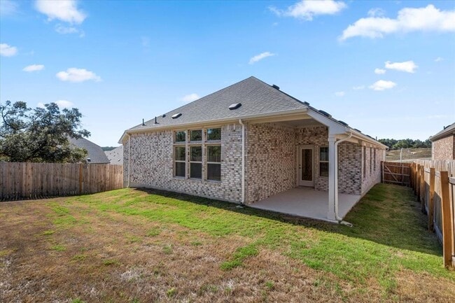 Building Photo - 1429 Cole Ests Dr