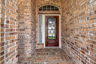 Building Photo - 12107 Redbud Brook Trail