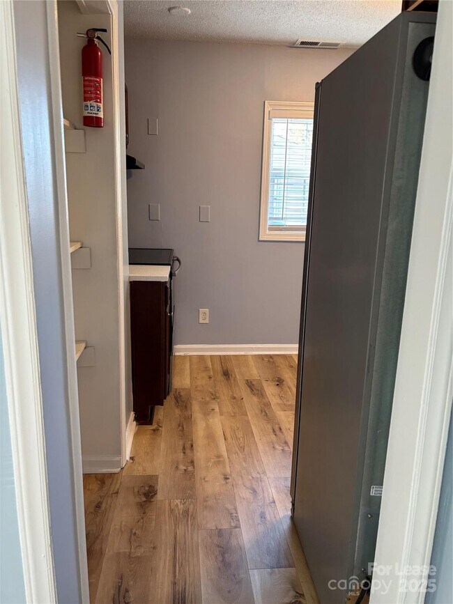 Building Photo - 3512 Jonquil St