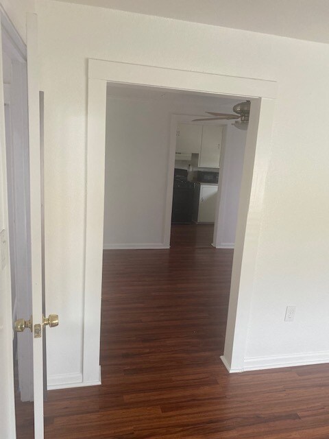 Building Photo - 1108 S Garey Ave