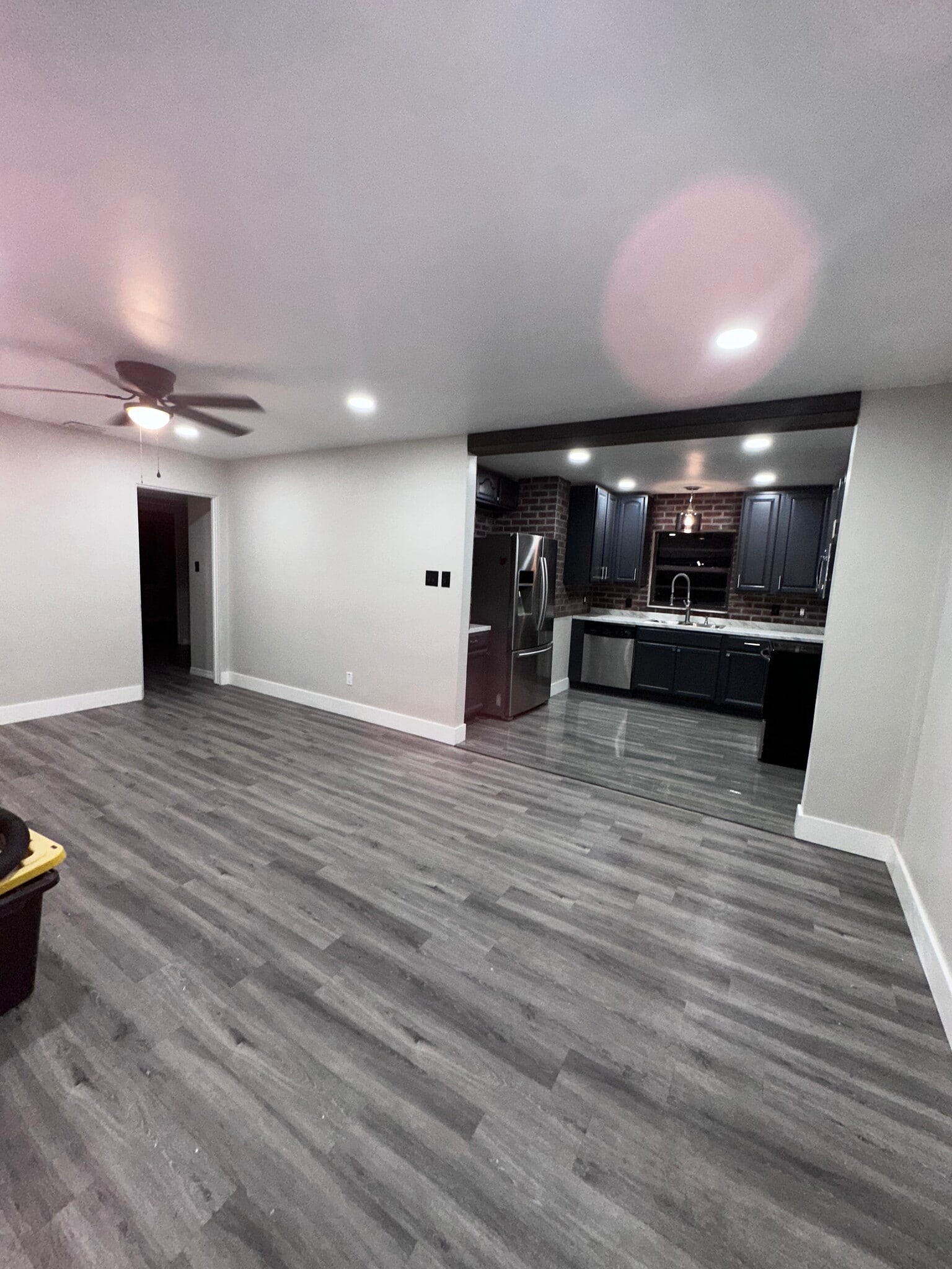 Building Photo - 429 Ventura Ave