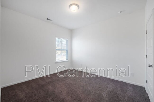 Building Photo - 3834 Clarington Dr