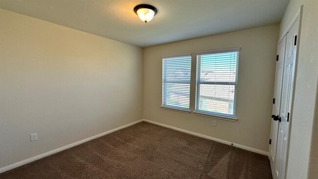 Building Photo - 2304 S Lakeline Blvd