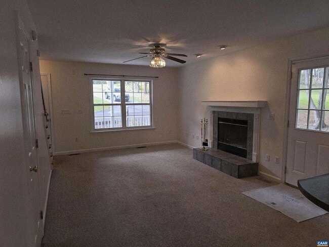 Building Photo - 259 Spring Oaks Ln
