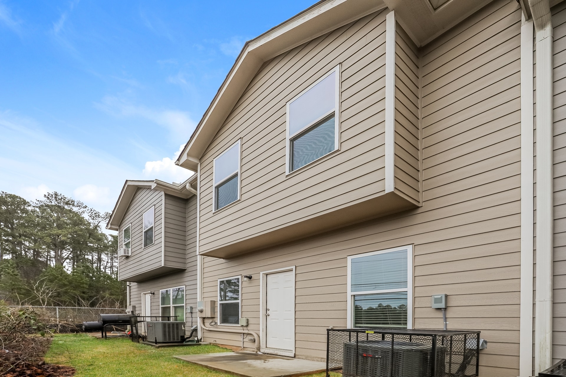 Building Photo - 1010 Highwood Ln