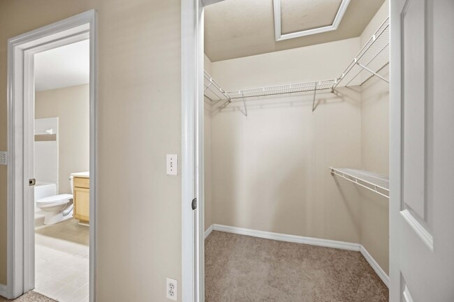 Building Photo - 1195 Villagio Cir