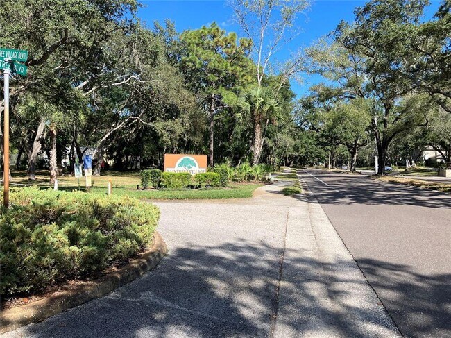 Building Photo - 11703 Raintree Village Blvd