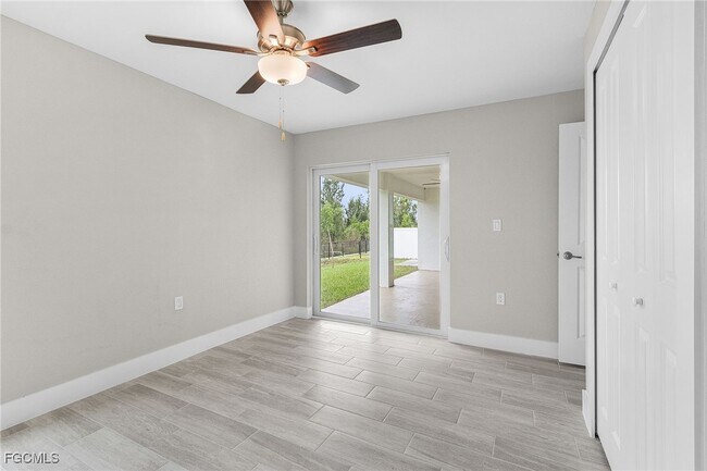 Building Photo - 3509 NE 21st Ave