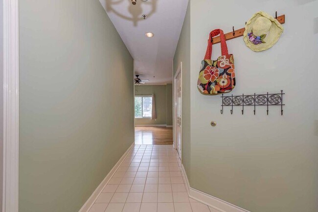 Building Photo - 2161 Peachtree Rd