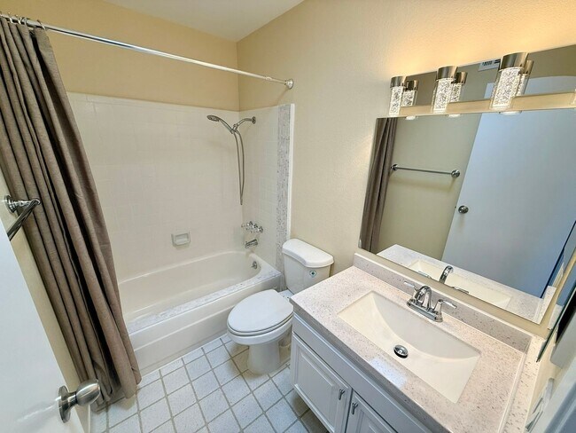 Building Photo - Spacious 3-Bedroom Condo in the Indian Canyon Gardens Community