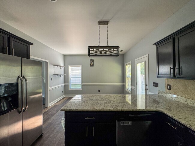 Building Photo - Attractive 3 Bed 2 Bath Home in Westgate