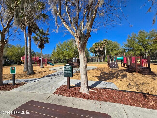 Building Photo - 785 Oakleaf Plantation Pkwy