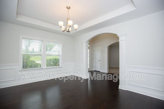 Building Photo - 10258 Green Meadow Ct