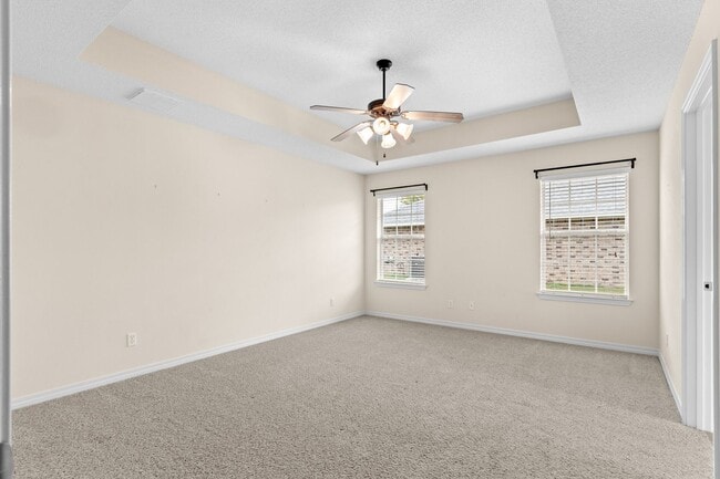 Building Photo - Spacious 4-Bedroom Home – Tanglewood!