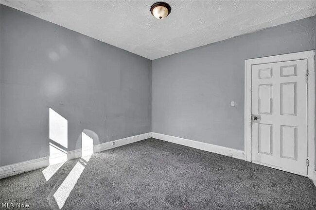 Building Photo - 3438 E 140th St