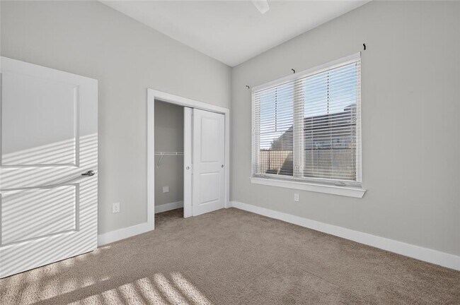 Building Photo - 2400 Louis Henna Blvd