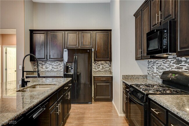 Building Photo - 2104 LeatherBridge Ct