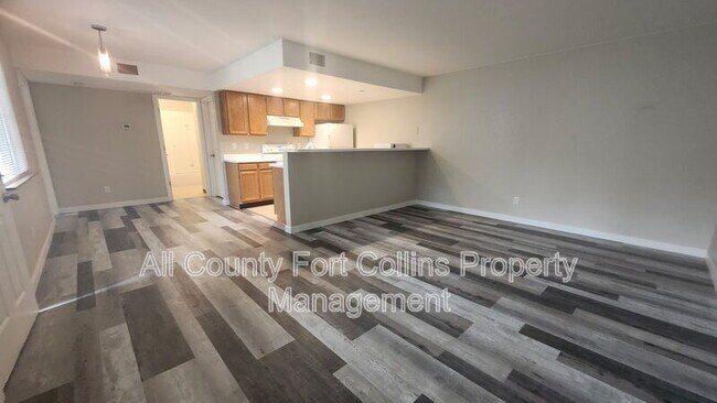 Building Photo - 1225 W Prospect Rd