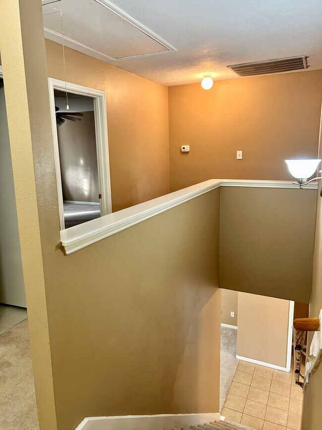 Building Photo - 18315 Willow Moss Dr
