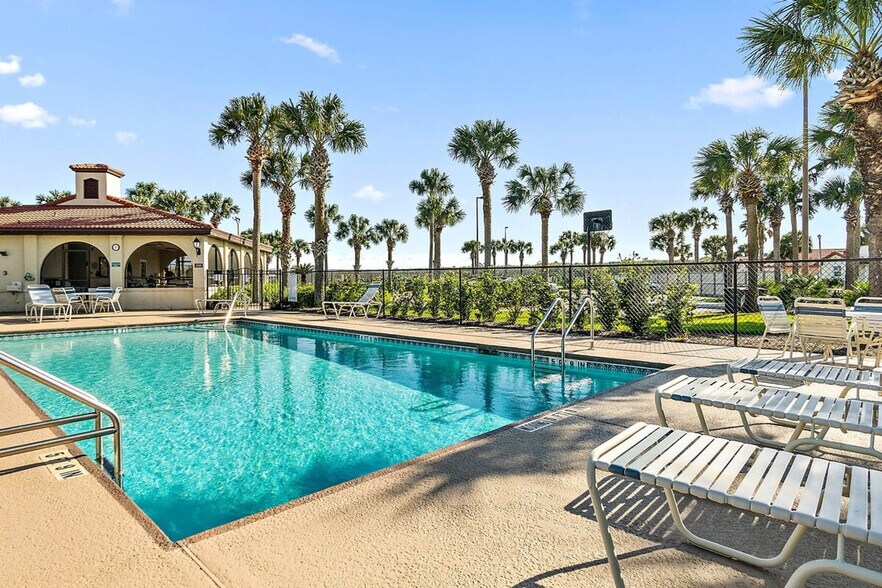 Building Photo - 104 Surfview Dr