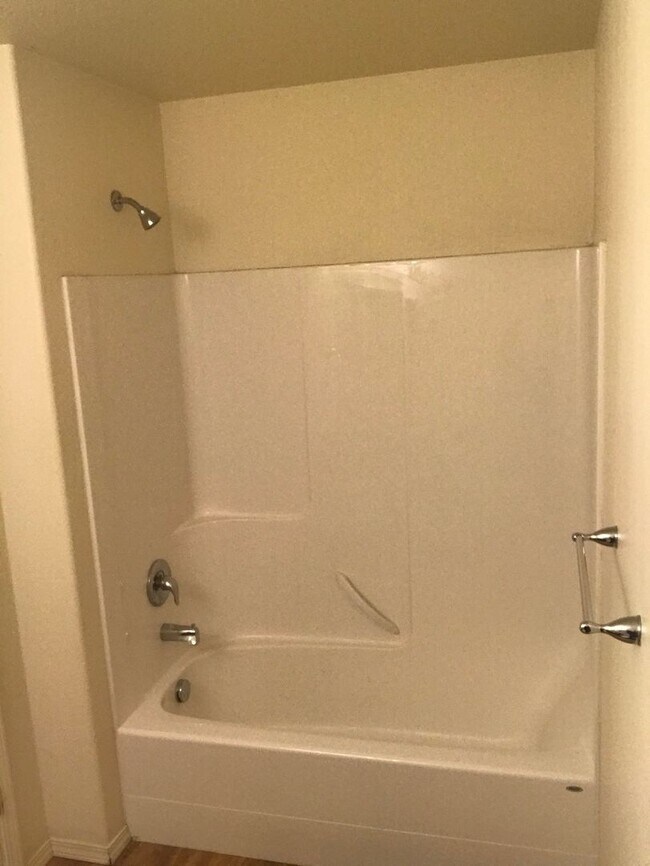 Building Photo - 1 Bedroom 1 Bathroom Condo