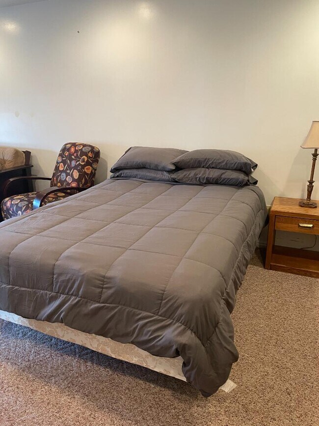 Building Photo - 113 Wyoming State Hwy 233