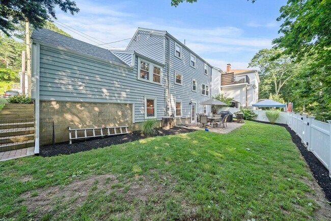 Building Photo - 83 Forbes Hill Rd