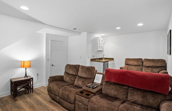 Building Photo - 33672 Chula Vista Ave