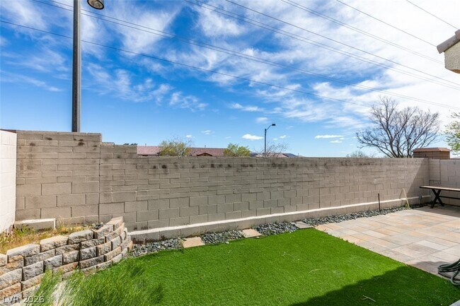 Building Photo - 6538 Grand Concourse St