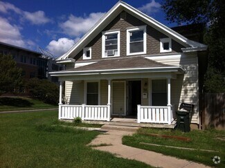 Building Photo - 918 W 3rd St
