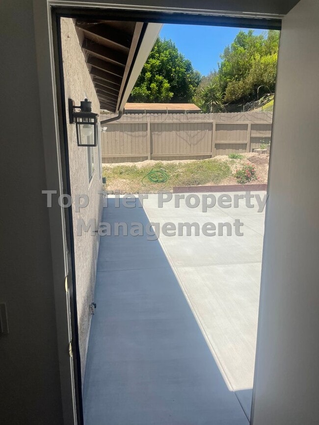 Building Photo - ***REMODELED Peacock Hills Community of Oceanside - 2 bed / 2 bath House*** 55+ ONLY