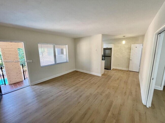 Building Photo - 218 Santillane Ave