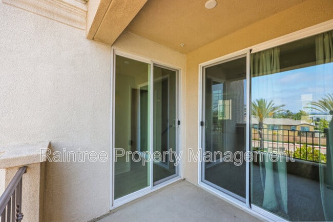 Building Photo - 1111 Via Lucero Via