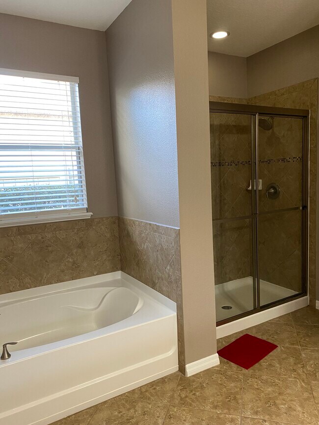 Building Photo - 5452 Mang Pl