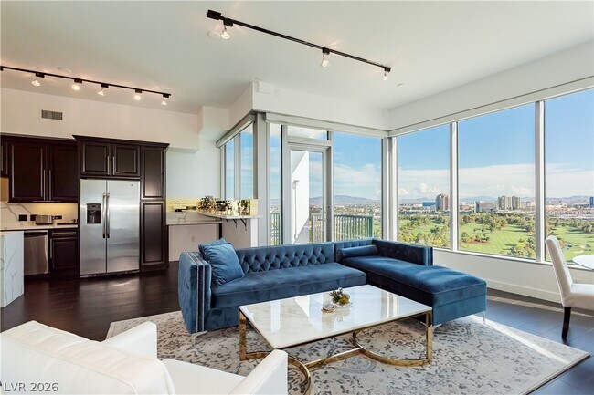 Building Photo - 360 E Desert Inn Rd