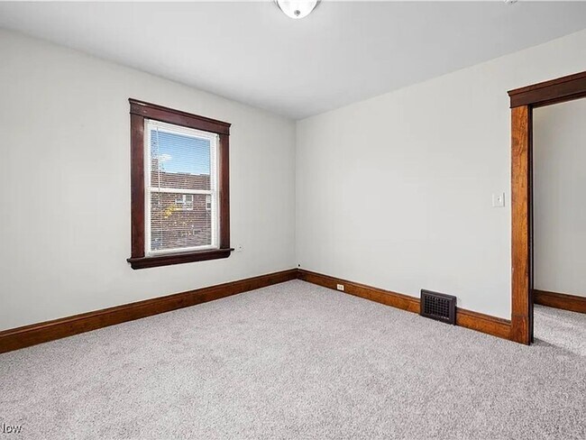 Building Photo - Renovated 3 Bedroom Home with 2 Baths