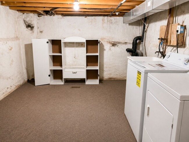 Building Photo - Three-Bedroom Graduate Hospital Home with Finished Basement and Private Patio