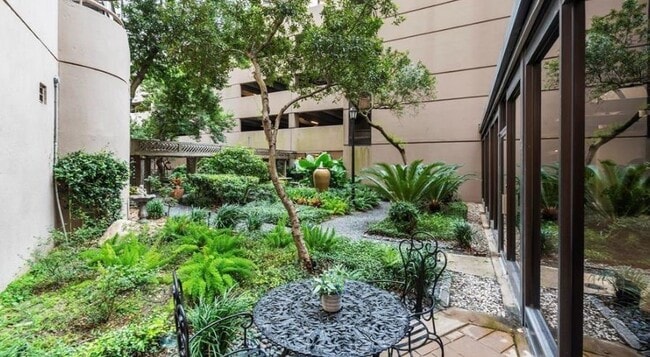 Building Photo - 3525 Sage Rd