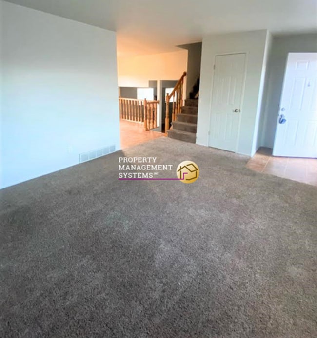 Building Photo - 4 Bedroom Home in Taylorsville!