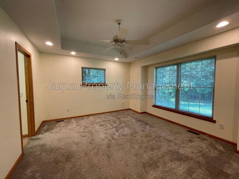 Building Photo - 6228 Cross Bend Ct