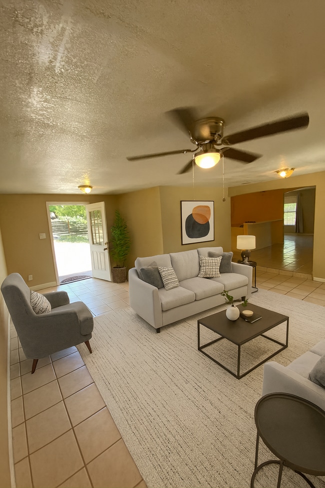 Building Photo - 401 Philco Dr