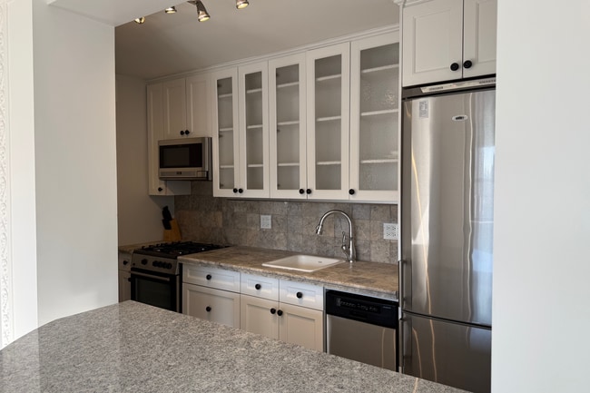 Building Photo - 205 West End Ave